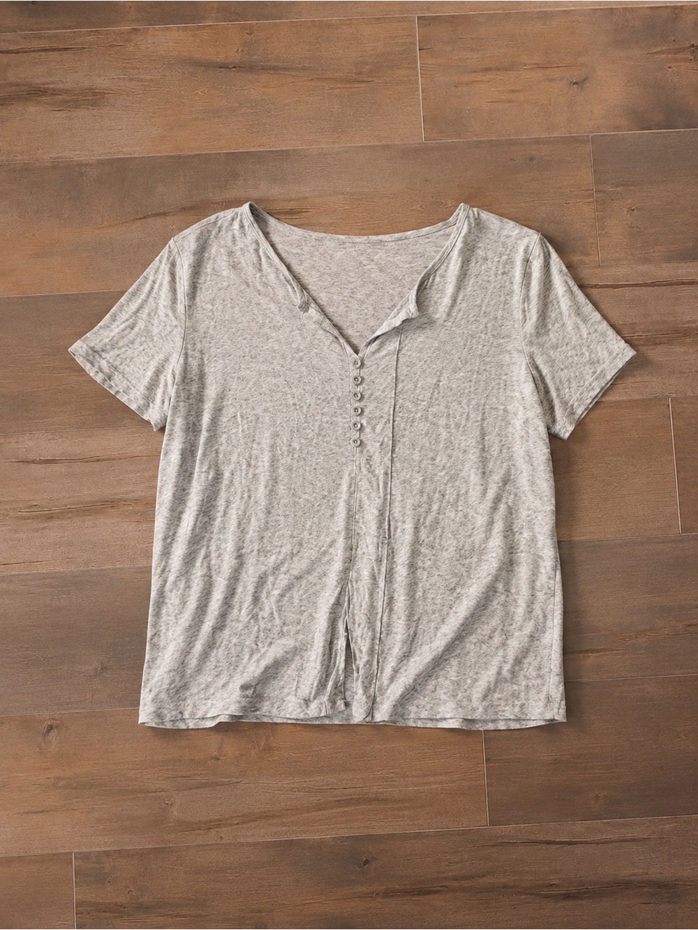 🌼 3/$15 Light Gray Henley Short Sleeve Top